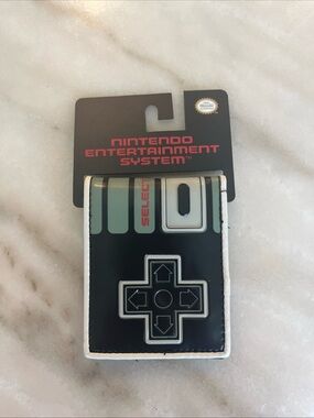 Nintendo Controller Men's Bifold Wallet Bio world NWT
